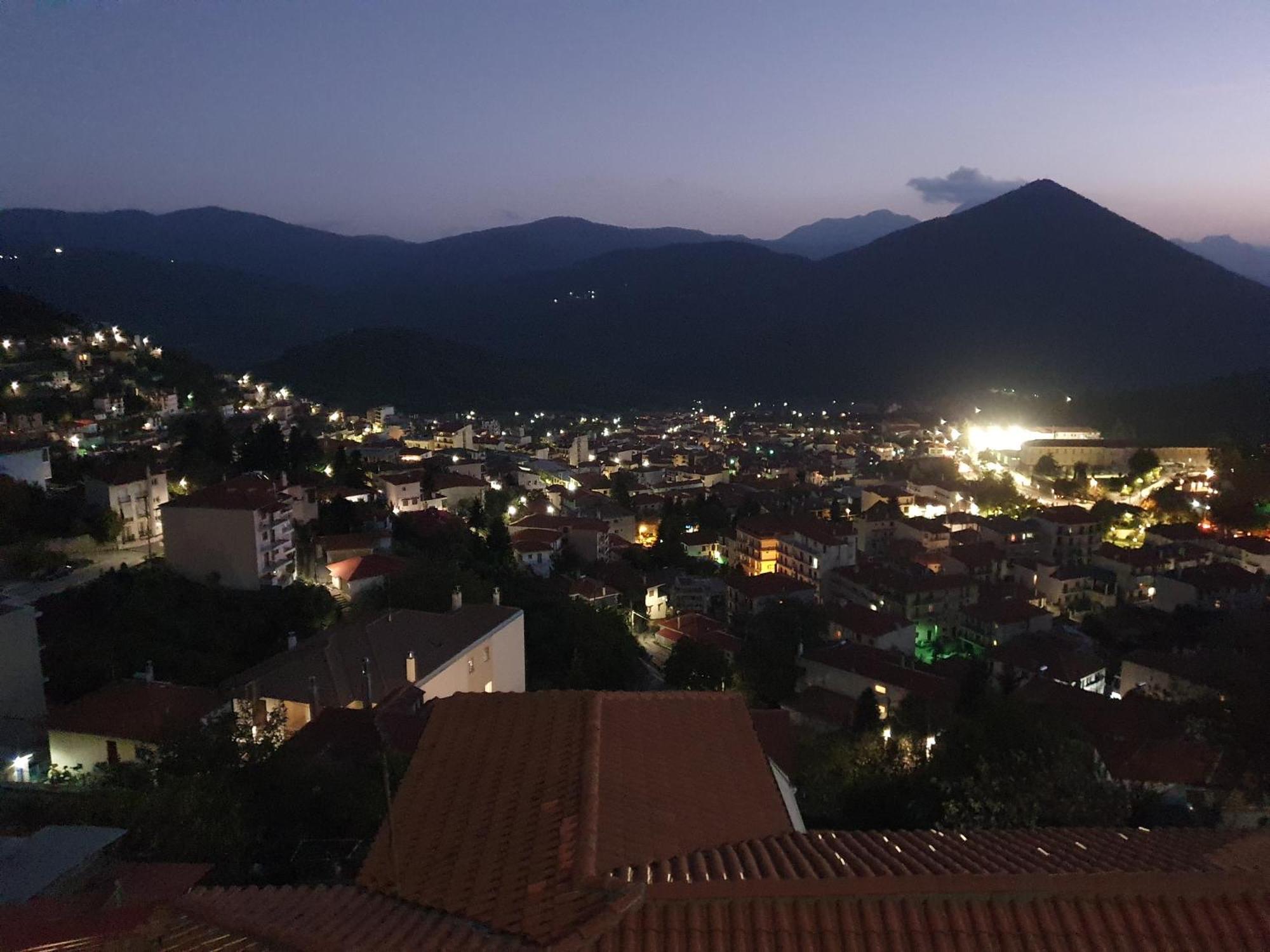 Ξενώνας Σέμελη Καρπενήσι Εξωτερικό φωτογραφία